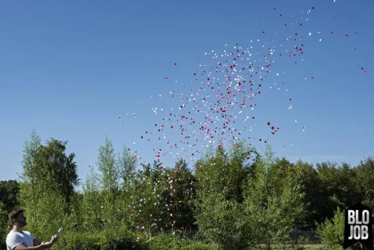 Herz über Kopf small Papierflitter weiß-pink-rot Herzen
