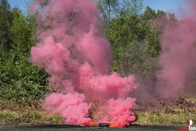 POWERSPLIT 38 mit Reißzünder 20s, Pink